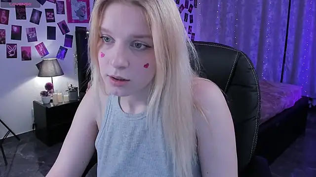 KarambaMoon online show from 8, 2, 2025