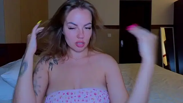 EmilyRobbie online show from 9, 5, 2026