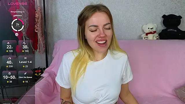 EmilyRobbie online show from 13, 2, 2025