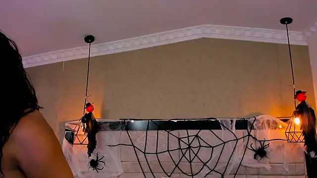 kimCosseyy online show from 13, 10, 2025