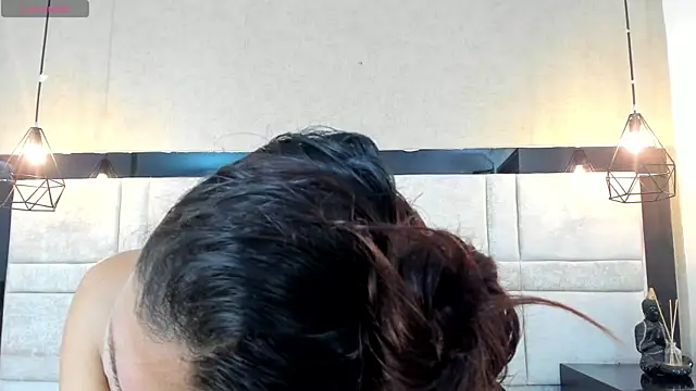 kimCosseyy online show from 2, 11, 2025