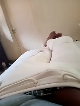 izinjamfee2 online show from 19, 9, 2025