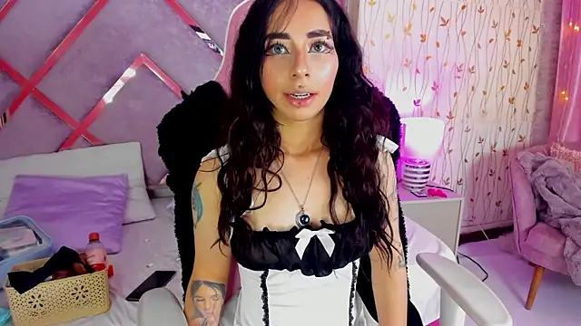 hanna  azumi online show from 5, 3, 2025