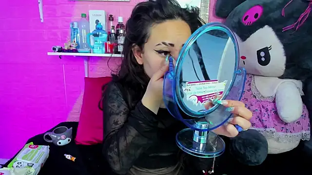 hanna  azumi online show from 25, 9, 2025