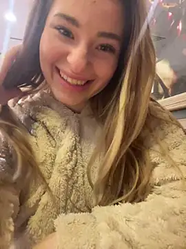 GraceCarther online show from 17, 2, 2025