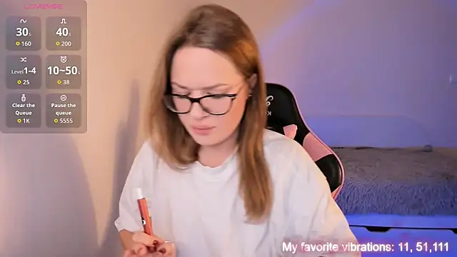 Snapshot of ami_amour_ chatting on 29, 11, 2025 ami amour online show from 29, 11, 2025