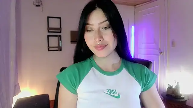 Emilyswan04 online show from 17, 2, 2025