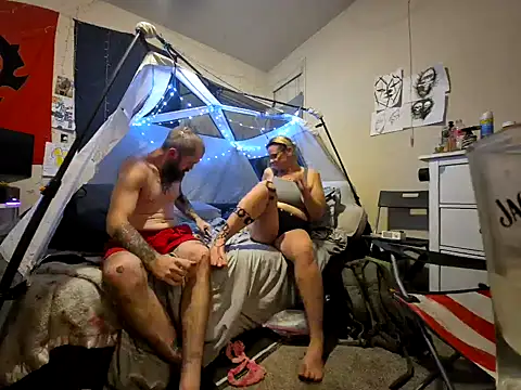 lit702 online show from 4, 10, 2025