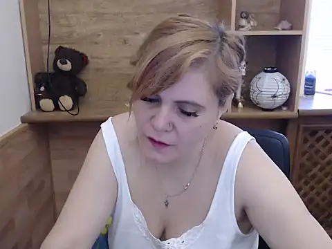 DaniellaKiss online show from 4, 4, 2026