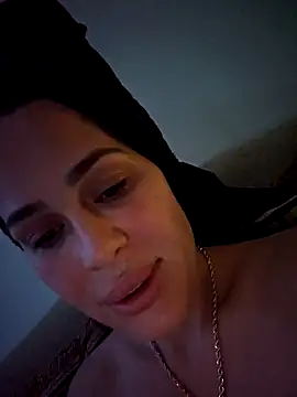 Liilii22 online show from 19, 1, 2025