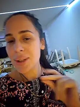 Liilii22 online show from 2, 12, 2024