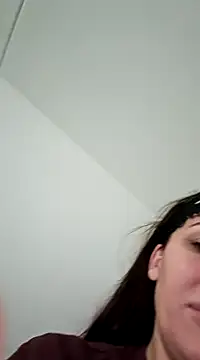 Liilii22 online show from 10, 2, 2025