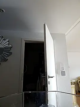 Liilii22 online show from 2, 1, 2025