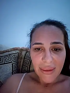 Liilii22 online show from 8, 1, 2025