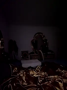 Liilii22 online show from 11, 2, 2025