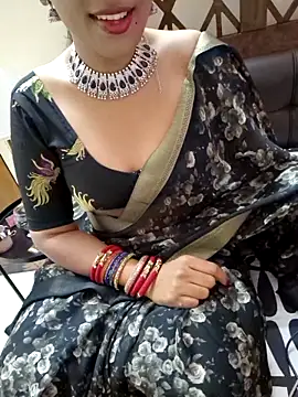 Snapshot of Roja-Telugu777 chatting on 3, 11, 2025 Roja-Telugu777 online show from 3, 11, 2025