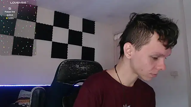 bryamado69 online show from 15, 11, 2025