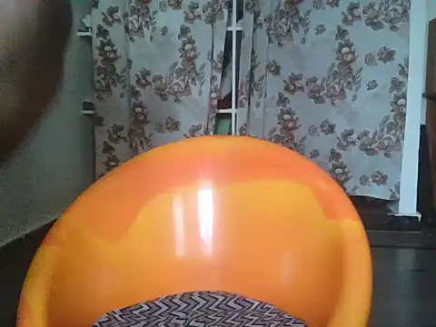 Snapshot of Varma3101 chatting on 5, 10, 2025 Varma3101 online show from 5, 10, 2025