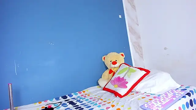 Antonellasmith00 online show from 28, 2, 2025