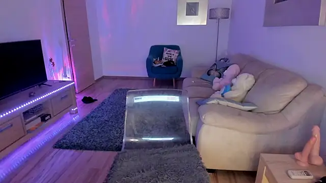 Snapshot of kylieety chatting on 9, 9, 2025 kylieety online show from 9, 9, 2025