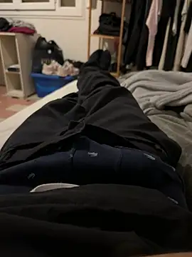 pignoufe online show from 25, 3, 2026