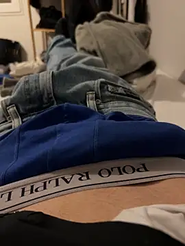 pignoufe online show from 11, 3, 2026