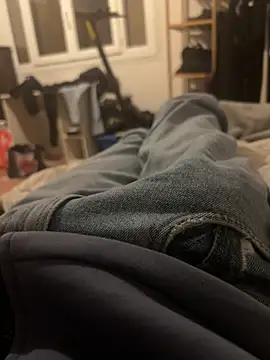 pignoufe online show from 7, 4, 2026