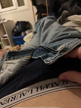 pignoufe online show from 10, 3, 2026