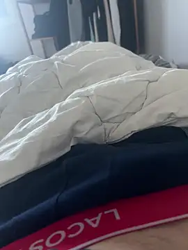 Snapshot of pignoufe chatting on 21, 2, 2026 pignoufe online show from 21, 2, 2026