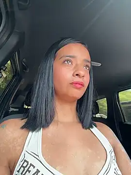 Snapshot of Laura_fernandezII chatting on 5, 2, 2026 Laura fernandezII online show from 5, 2, 2026