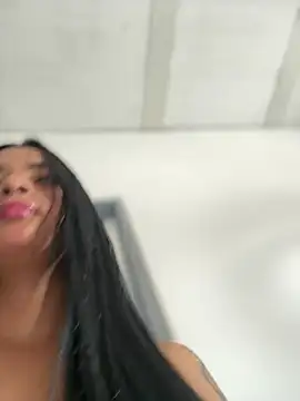 Snapshot of Laura_fernandezII chatting on 21, 3, 2025 Laura fernandezII online show from 21, 3, 2025