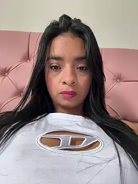 Snapshot of Laura_fernandezII chatting on 10, 3, 2025 Laura fernandezII online show from 10, 3, 2025