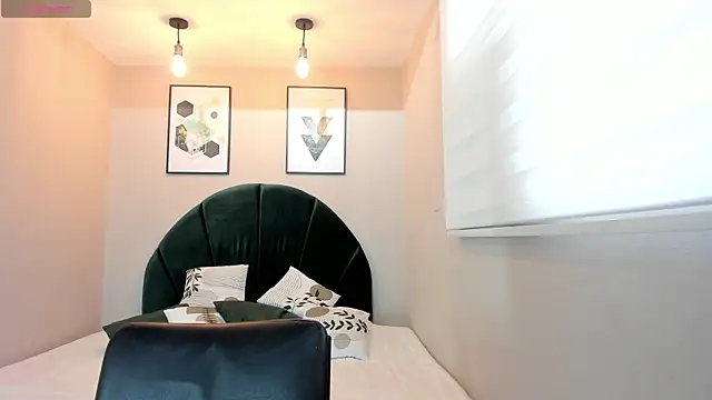 Snapshot of LenaRuiz_ chatting on 18, 7, 2026 LenaRuiz online show from 18, 7, 2026