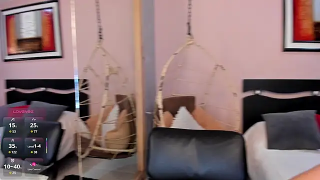 LenaRuiz  online show from 9, 11, 2025