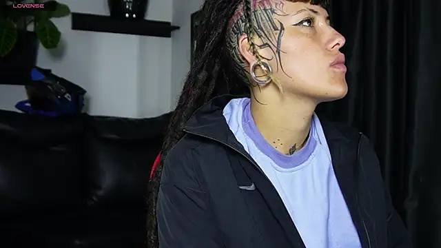  sharlotte777 online show from 31, 3, 2026