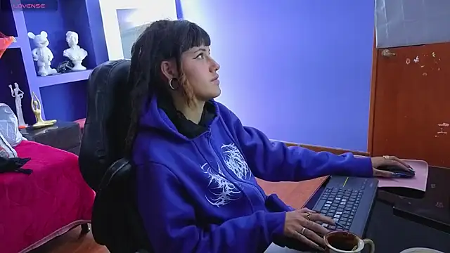  sharlotte777 online show from 5, 11, 2025