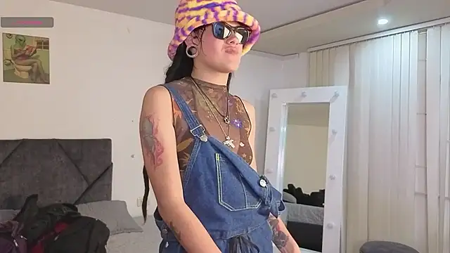  sharlotte777 online show from 28, 2, 2026