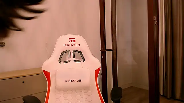 Snapshot of Ann__Cute chatting on 23, 11, 2025 Ann Cute online show from 23, 11, 2025