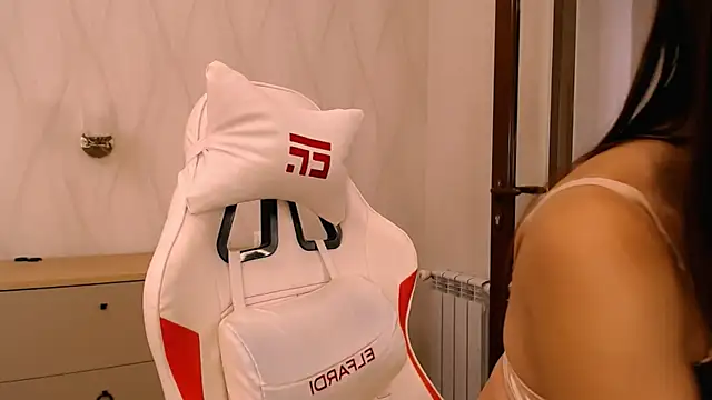 Snapshot of Ann__Cute chatting on 26, 9, 2025 Ann Cute online show from 26, 9, 2025