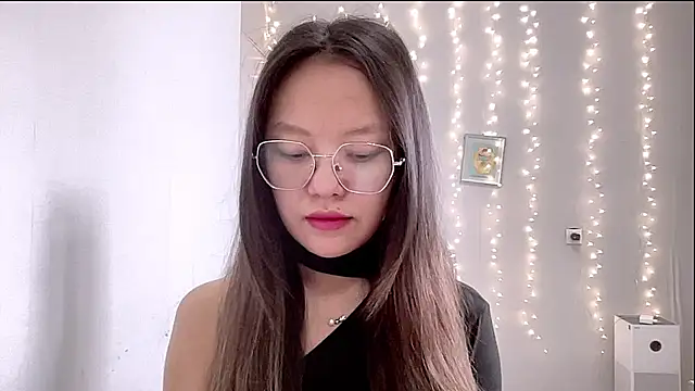 Risalynn online show from 5, 3, 2025