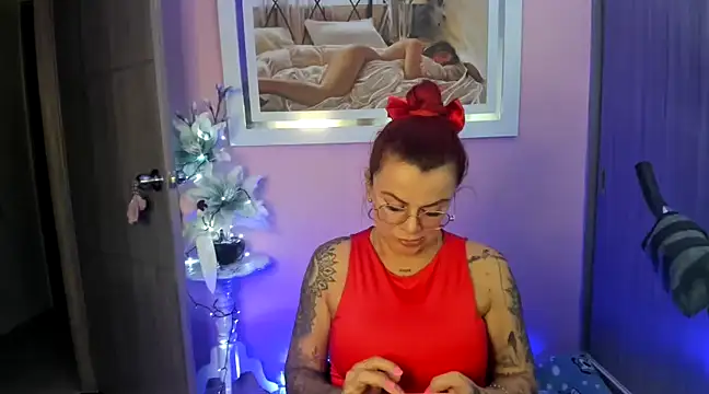 Snapshot of KAROL_MILF chatting on 8, 2, 2025 KAROL MILF online show from 8, 2, 2025