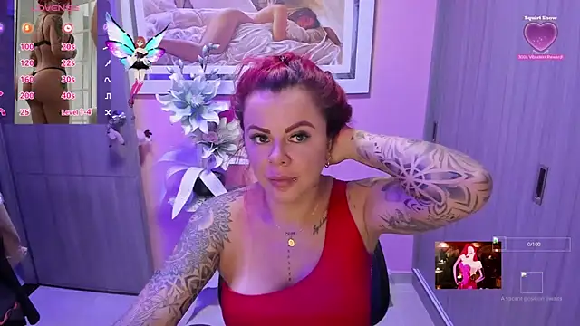 Snapshot of KAROL_MILF chatting on 11, 10, 2025 KAROL MILF online show from 11, 10, 2025