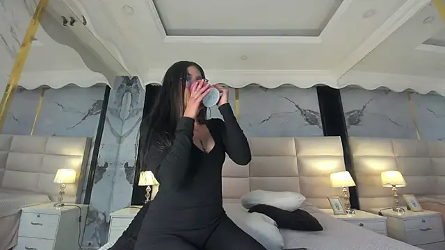 Princess Violett online show from 25, 9, 2025