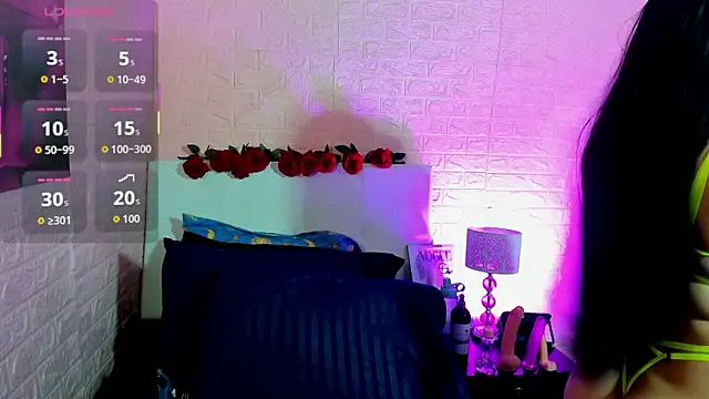 LYAA COLLINS  online show from 12, 1, 2026