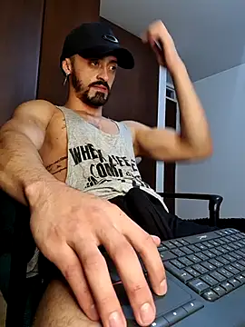 MAXIMUS MASTE3 online show from 8, 3, 2025