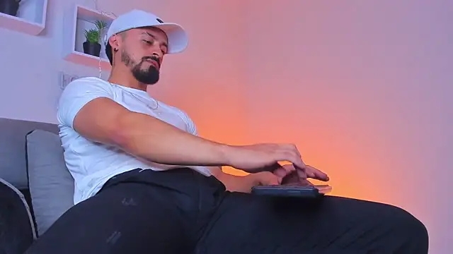 MAXIMUS MASTE3 online show from 8, 10, 2025