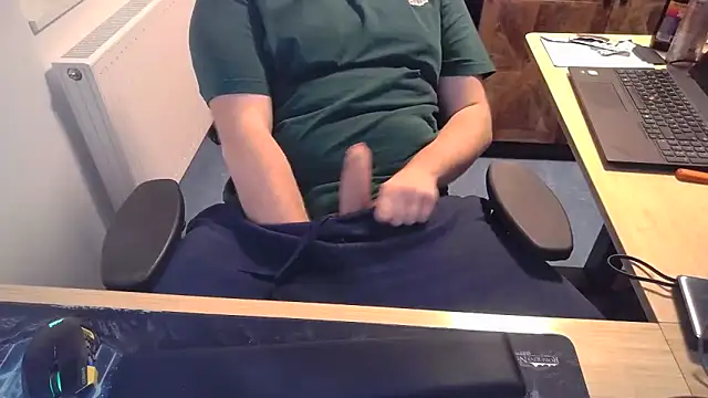 Currycake online show from 5, 12, 2025