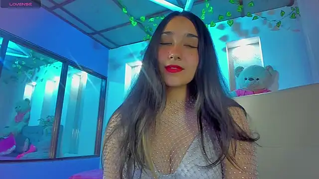Snapshot of juliieta_love chatting on 30, 12, 2024 juliieta love online show from 30, 12, 2024