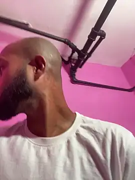 islandvybee55 online show from 24, 2, 2026