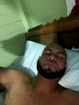 islandvybee55 online show from 15, 9, 2025